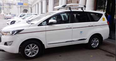 innova crysta taxi hire in delhi